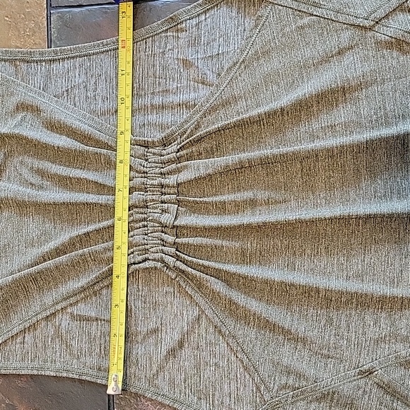 LULULEMON Racerback Tank, Sz: 6, Army/Olive Green, EUC - Picture 9 of 11